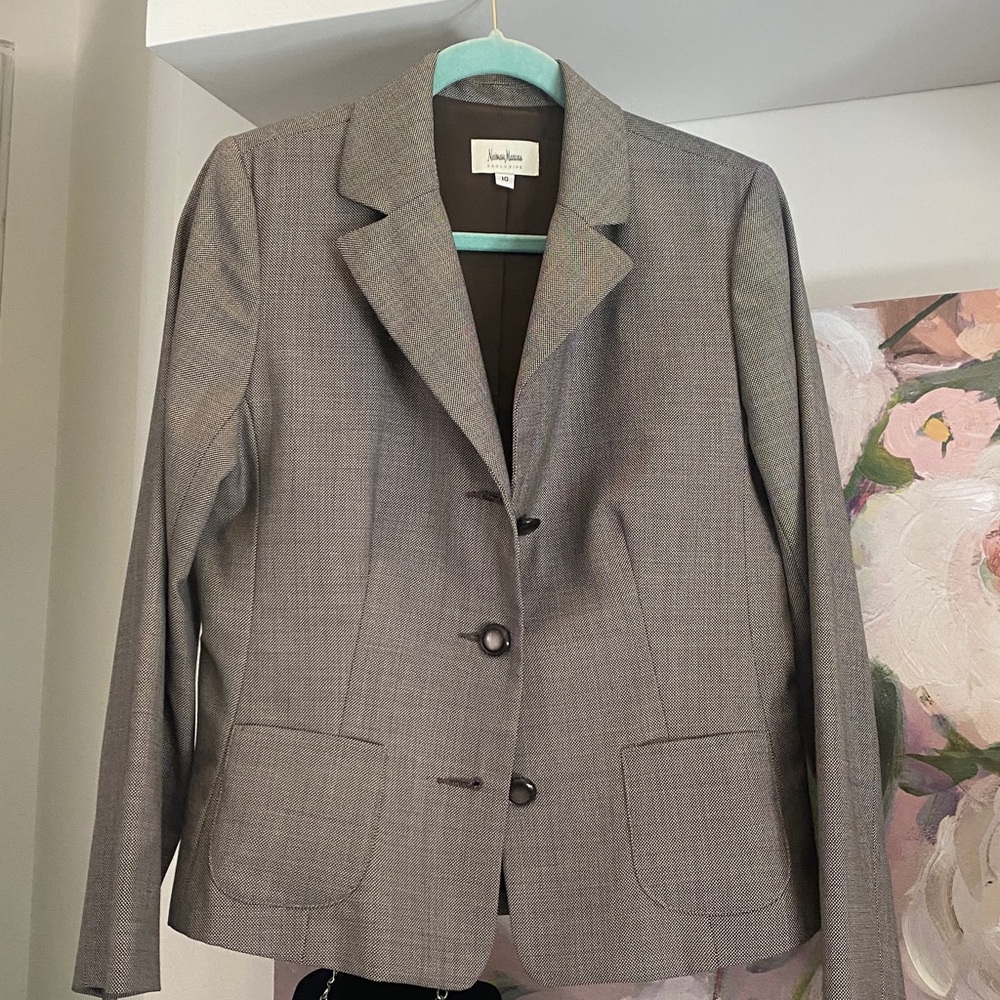 Nieman Marcus Wool Brown Blazer